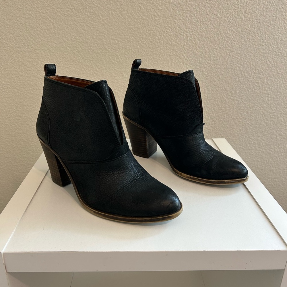 Lucky Brand Black Ankle Booties